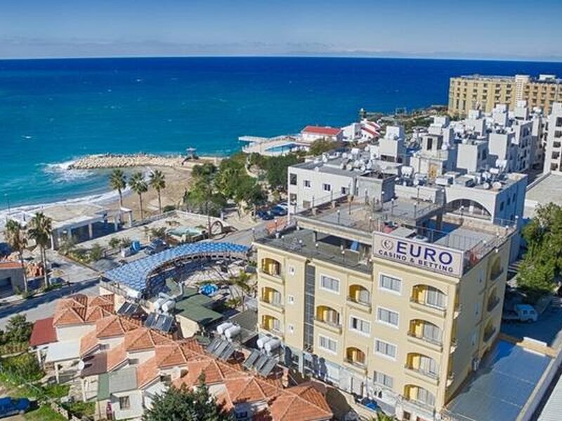 Dee Europan Hotel