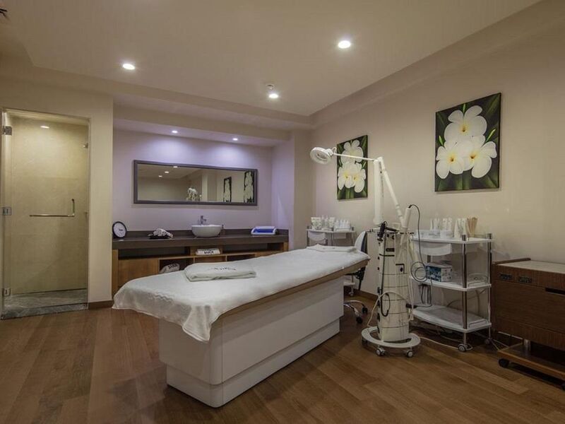 Acapulco Resort Hotel