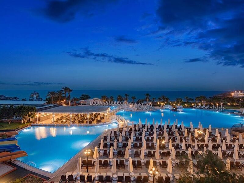 Acapulco Resort Hotel