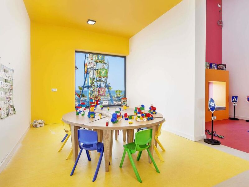 Acapulco Resort Hotel