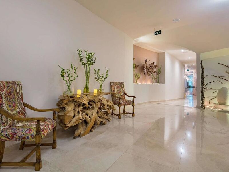 Acapulco Resort Hotel