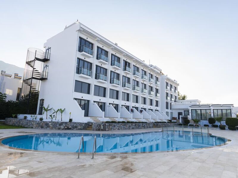 Bellapais Oasis Hotel