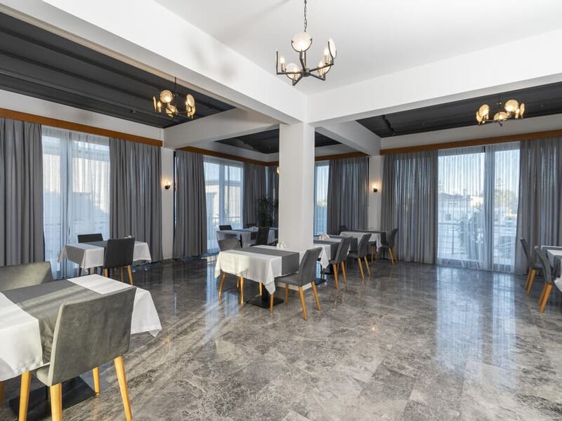 Bellapais Oasis Hotel