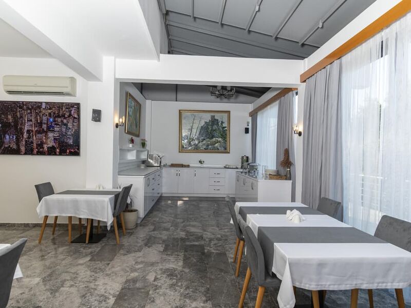 Bellapais Oasis Hotel