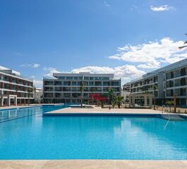 Courtyard Long Beach Holiday Resort