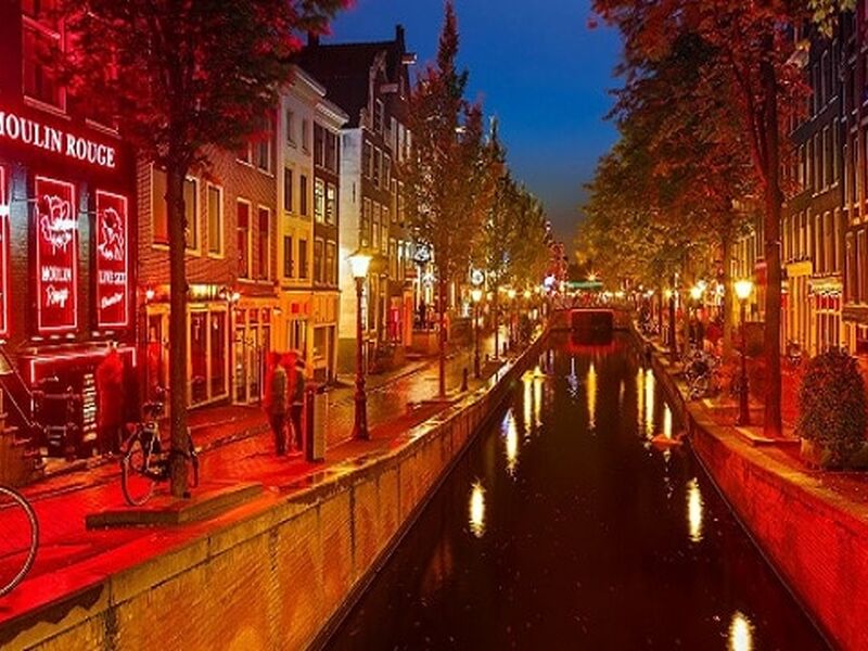 5 Ülke İle Promo Benelüx & Paris & Köln Turu Pegasus Havayolları İle 7 Gece 8 Gün CRL-CRL IS001
