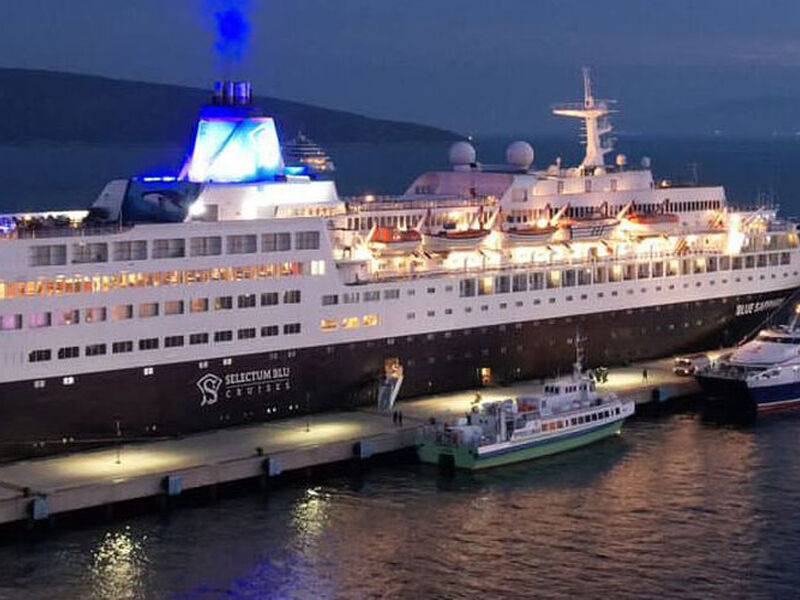 Selectum Blu ile Yunan Adaları 4 Gece 5 Gün Çeşme Hareketli Kapı Vizeli TCR001
