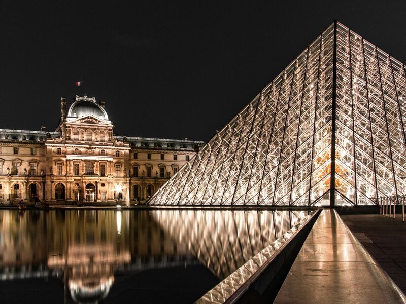 Mega Benelux & Paris & Colmar & Köln Türk Havayolları İle 7 Gece 8 Gün DUS - STR IS001