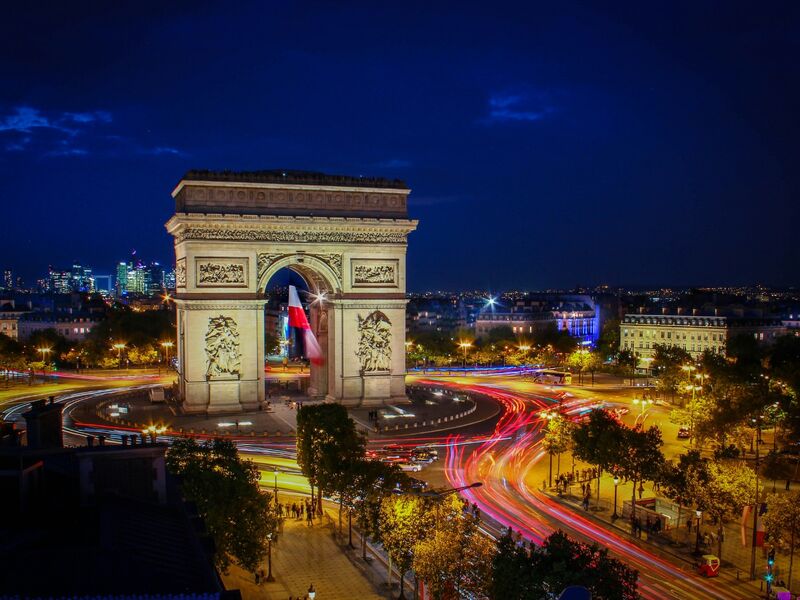 Mega Benelüx & Paris & Colmar & Köln Turu Pegasus Havayolları ile 7 Gece 8 Gün (CRL-CRL) IS001 Öğlen Gidiş