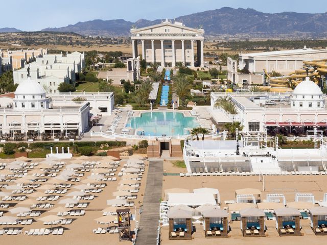 Derya Uluğ ile Kaya Artemis Konaklamalı Konser ( Otel+Uçak+Transfer)