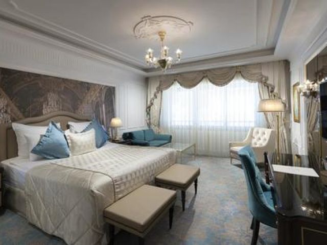 Derya Uluğ ile Kaya Artemis Konaklamalı Konser ( Otel+Uçak+Transfer)