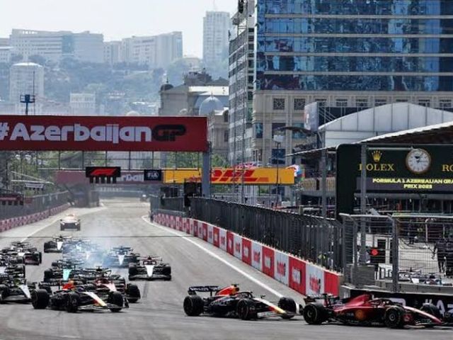 Formula 1 Azerbaycan Bakü Grand Prix 2026 (Khazar ve Filarmoniya Tribünü)