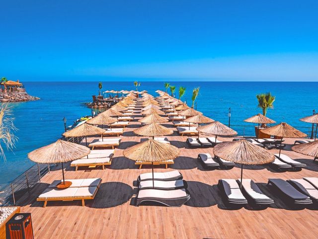 Demet Akalın Konserli Riverside Garden Resort Tatili | Uçak + Otel + Transfer | 3 Gece 4 Gün | 1 Çocuk Ücretsiz