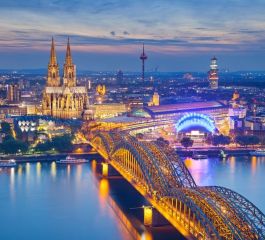 ADANA’DAN MEGA BENELÜX & PARİS &  KÖLN & COLMAR TURU SunExpress Havayolları ile 6 gece Sabah Stuttgart Gidiş – Akşam Stuttgart Dönüş..