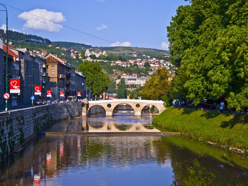 Kosovalı Büyük Balkanlar Ajet İle Yol Üzeri Extra Turlar Dahil SKP-SKP