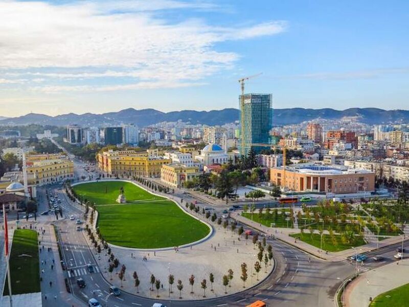 Adana Çıkışlı Kosovalı Büyük Balkanlar Turu AJet ile Extra Turlar ve Akşam Yemekleri Dahil SKP-BEG