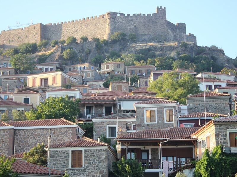 İzmir Hareketli Midilli Adası Turu 2 Gece 3 Gün 2025 IT001